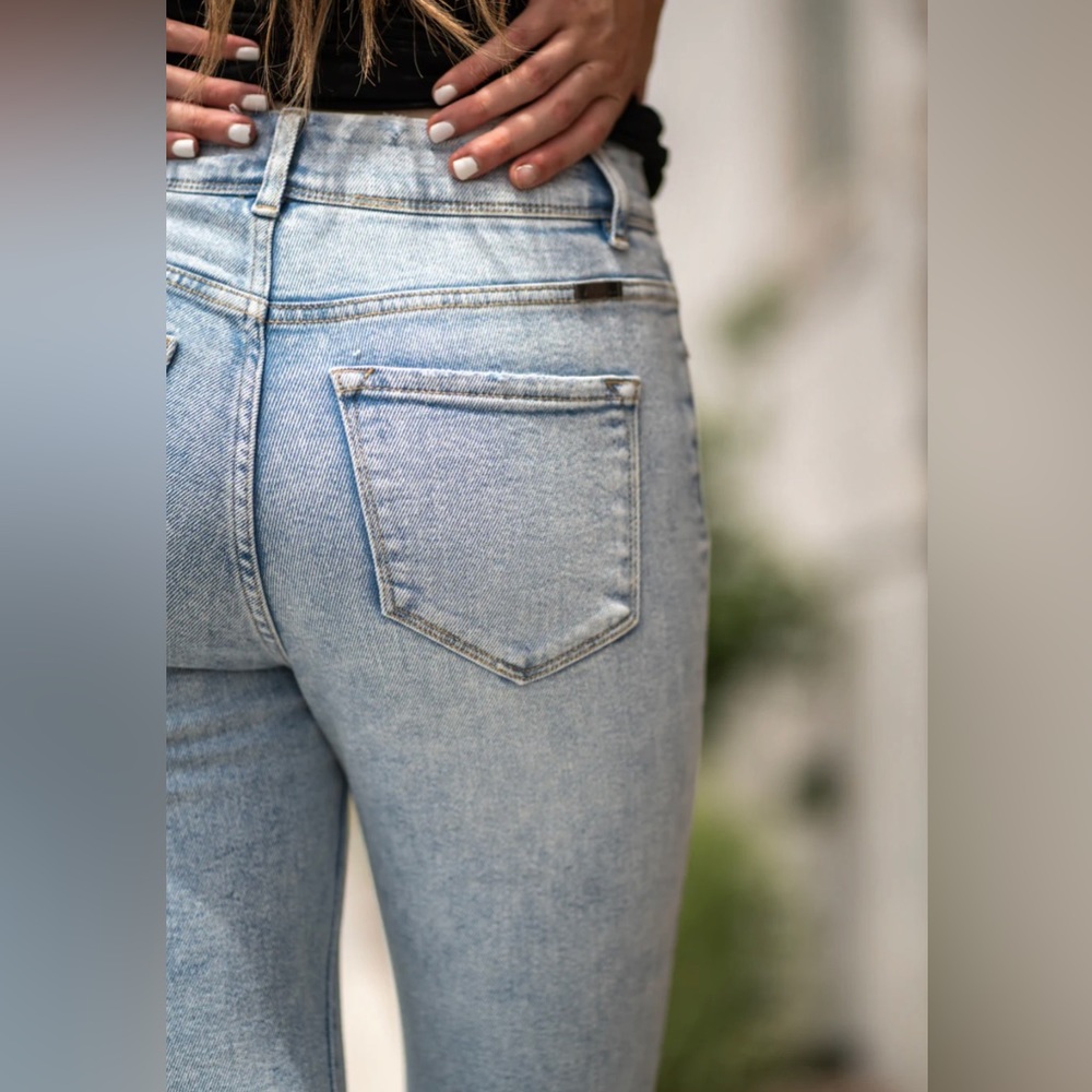 KanCan Acid Wash High Rise Distressed Cropped Jeans